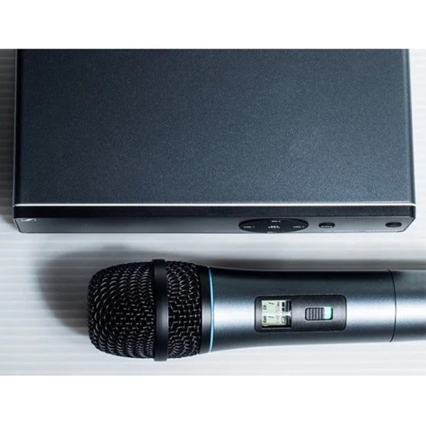 Sennheiser XSW 1-835-A Wireless Microphone System