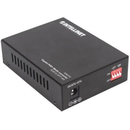 Intellinet Gigabit PoE+ Media Converter, 1 x 1000Base-T RJ45 Port to 1 x SFP Port, PoE+ Injector (With 2 Pin Euro Power Adapter)